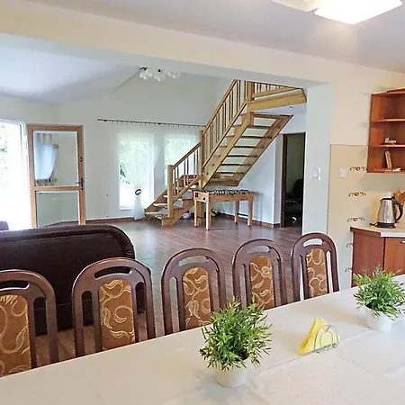 Sleeps 10 * Trygort
